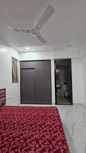 Furnished Amenities in 2 BHK Apartment at Raymond Ten X Habitat, Pokhran Road No Two – for Rent