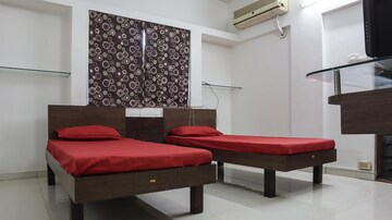 Bedroom in  Pg at Pushpak Park – for Rent