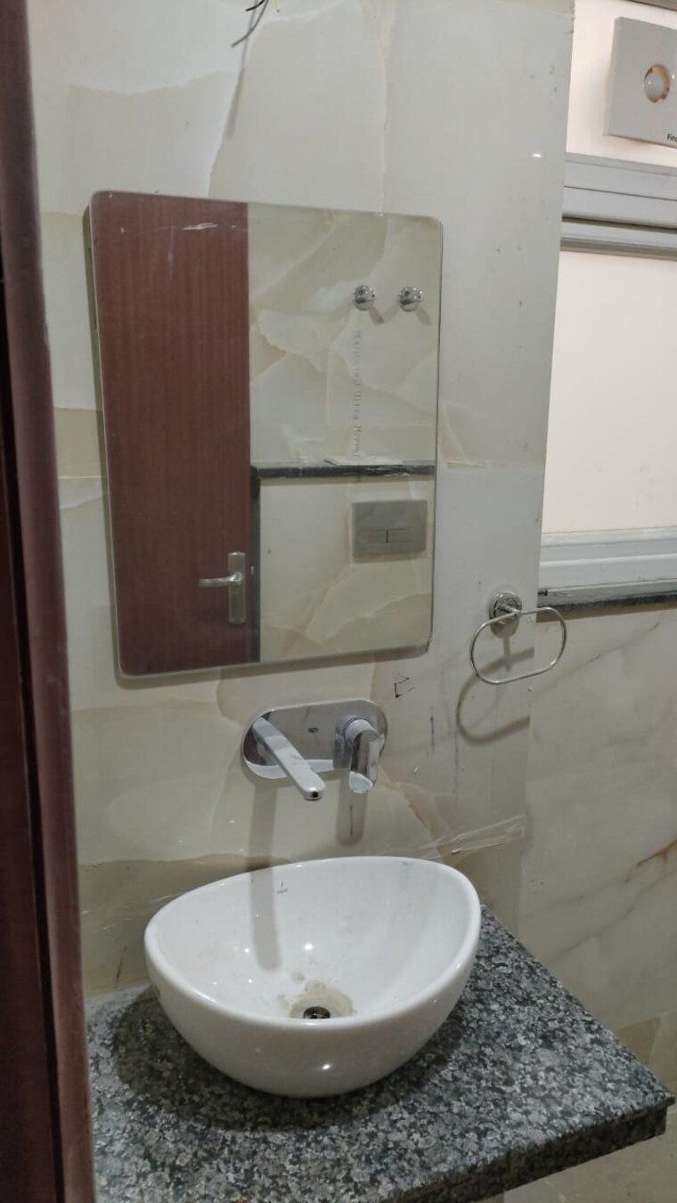 Bathroom, ardee-city 3 Bedroom 2850 Sq.Ft. Apartment In Sector 52 Gurgaon 9696689