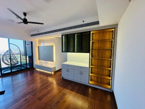 2 BHK Apartment For Rent in Krisumi Waterfall Residences, Sector 36a