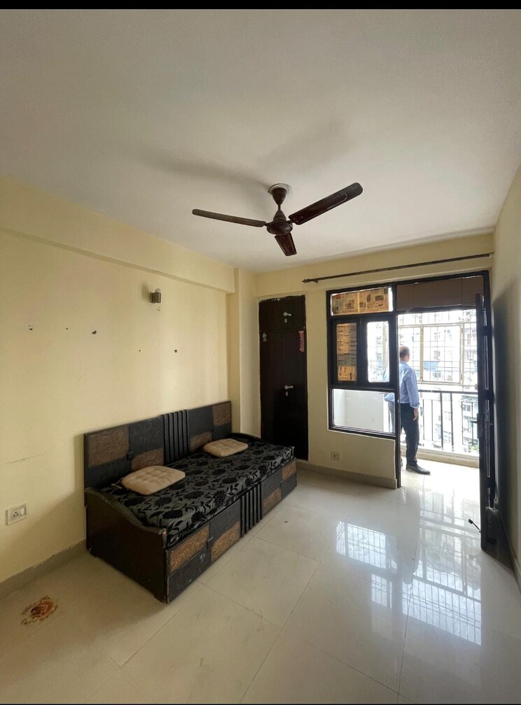 Living Room, mahagun-mahagunpuram-ii 2 Bedroom 840 Sq.Ft. Apartment In Lal Kuan Ghaziabad 9696711