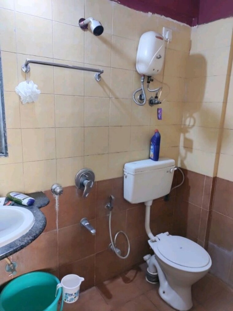 Bathroom, adhiraj-gardens 2 Bedroom 1029 Sq.Ft. Apartment In Kharghar Navi Mumbai 9696712