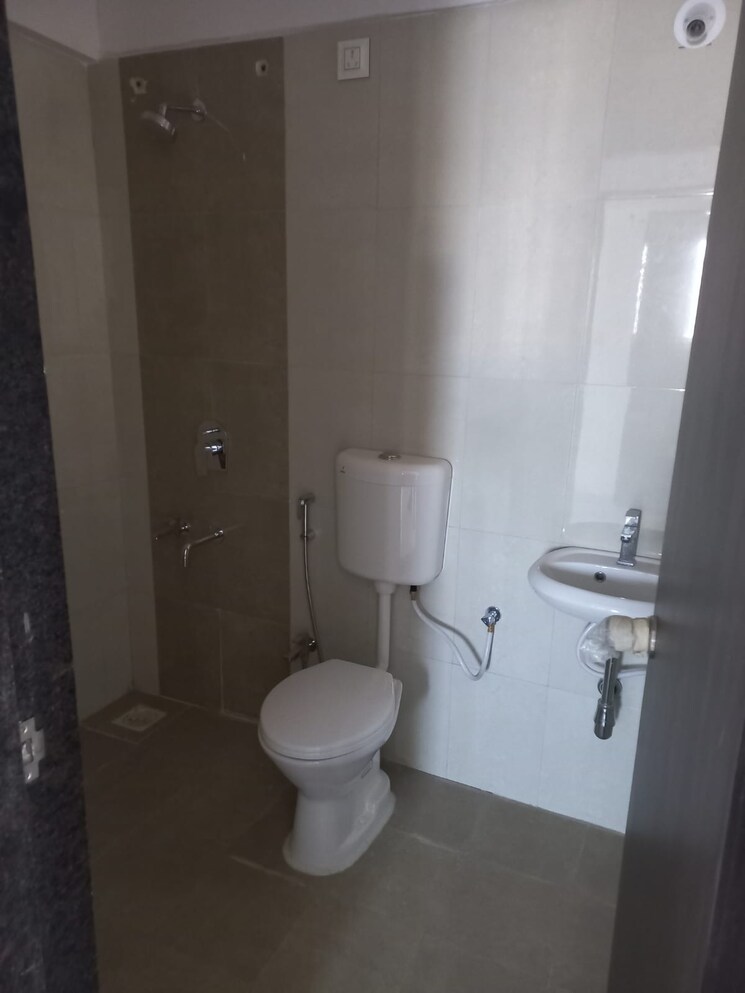 Bathroom, rainbow-blue-roof-sera 2 Bedroom 791 Sq.Ft. Apartment In Sus Pune 9696746