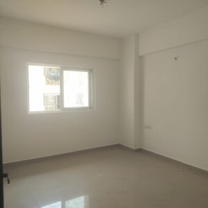 Room in 3 BHK Apartment at NCC Nagarjuna Premier, Jp Nagar – for Rent