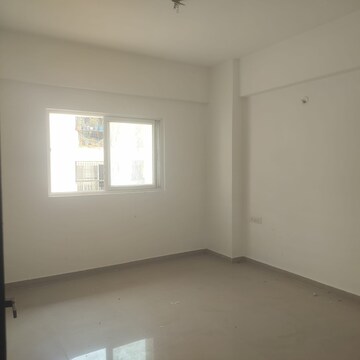 Room in 3 BHK Apartment at NCC Nagarjuna Premier, Jp Nagar – for Rent