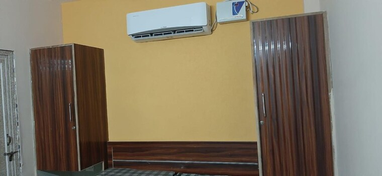 Bedroom, dlf-city-phase-iii 1 RK 340 Sq.Ft. Builder Floor In Sector 24 Gurgaon 9696770