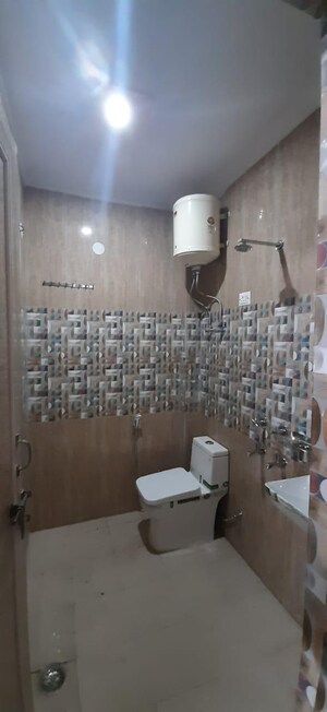 Bathroom in 1 RK Builder Floor at DLF City Phase III, Sector 24 – for Rent