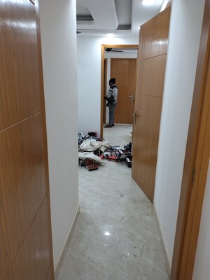 Furnished Amenities in 2 BHK Builder Floor at Govindpuri – for Sale