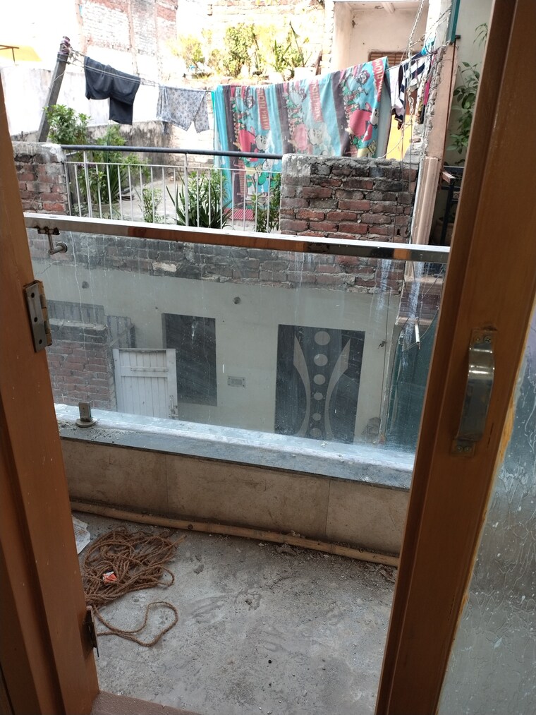 Balcony, govindpuri 2 Bedroom 550 Sq.Ft. Builder Floor In Govindpuri Delhi 9696798