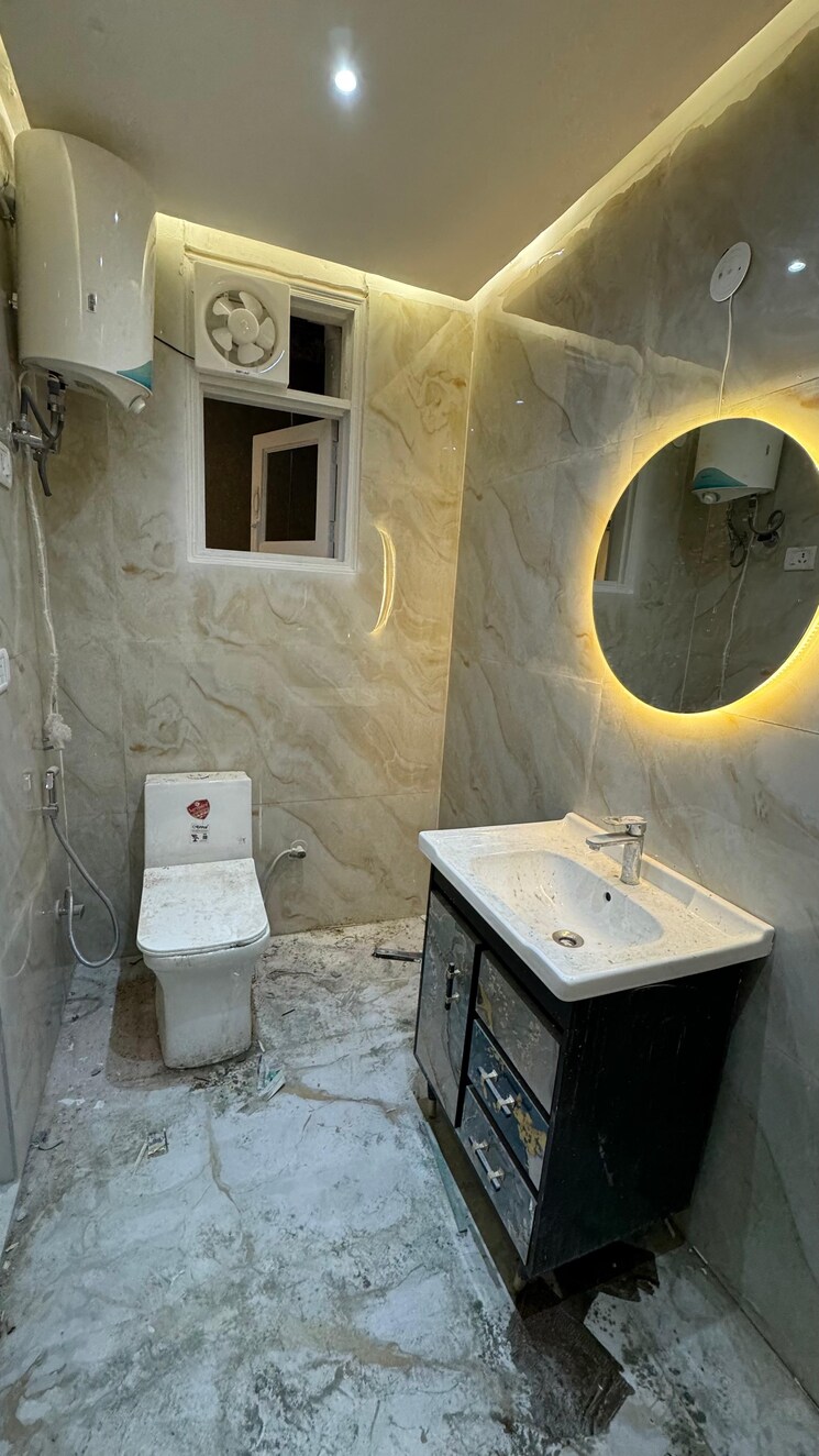Bathroom, chattarpur 1 Bedroom 500 Sq.Ft. Builder Floor In Chattarpur Delhi 9696832