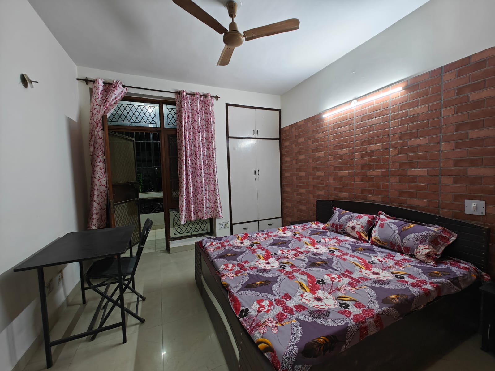 4 BHK Apartment For Rent in Ardee City