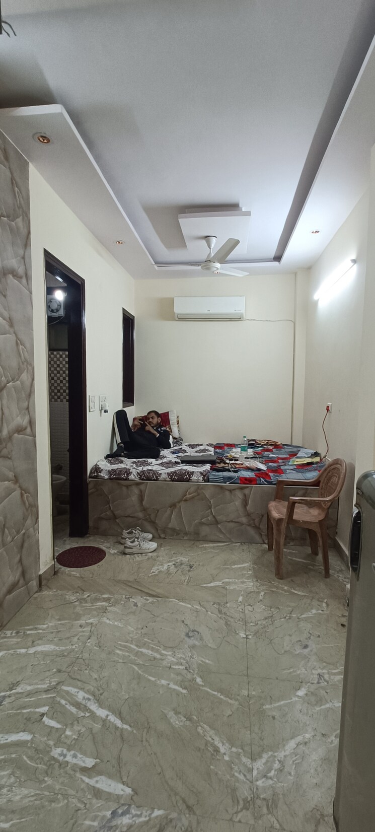 Bedroom, rohini sector 7 1 Bedroom 300 Sq.Ft. Builder Floor In Rohini Sector 7 Delhi 9696827