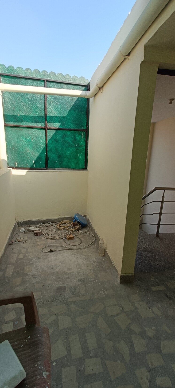 Bedroom, rohini sector 7 1 Bedroom 300 Sq.Ft. Builder Floor In Rohini Sector 7 Delhi 9696827