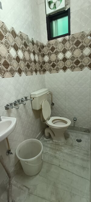 Bathroom in 1 BHK Builder Floor at Rohini Sector 7 – for Sale