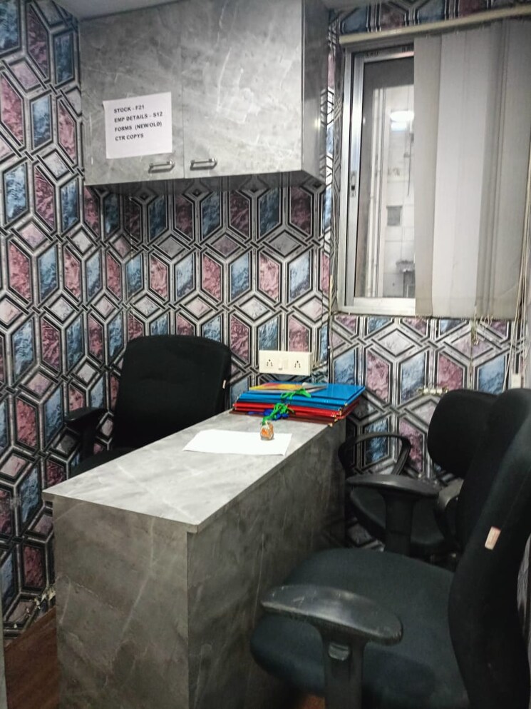 Bedroom, park street Commercial Office Space 250 Sq.Ft. In Park Street Kolkata 9696825
