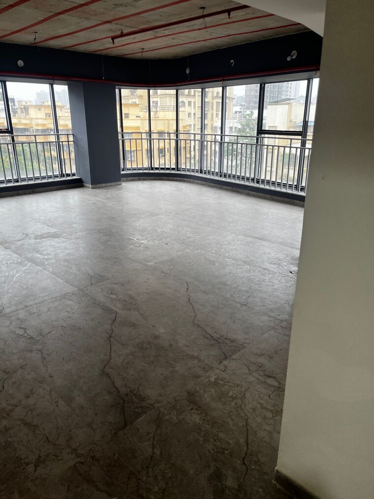 Room, borivali west Commercial Office Space 550 Sq.Ft. In Borivali West Mumbai 9696839