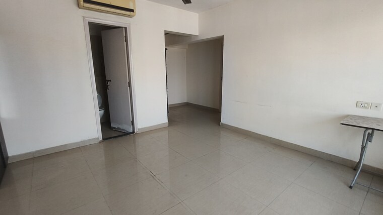 Room, mermit-tower 2 Bedroom 1170 Sq.Ft. Apartment In Lower Parel Mumbai 9696848