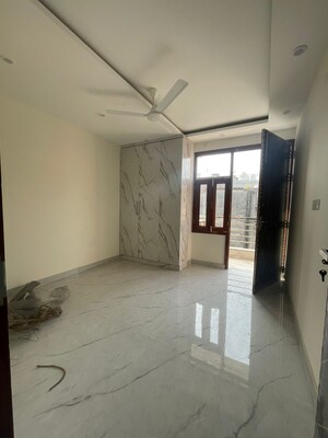 1 BHK Builder Floor For Rent in Chattarpur