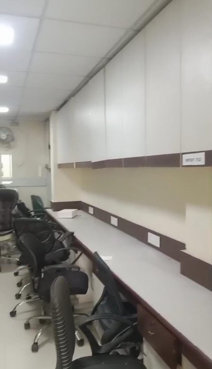 undefined, park street Commercial Office Space 450 Sq.Ft. In Park Street Kolkata 9696872