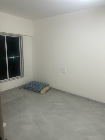 Room in 1 BHK Apartment at Borivali East – for Rent