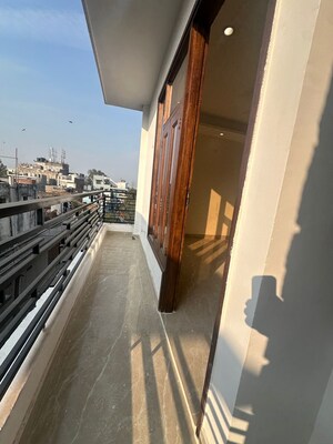 Balcony in 3 BHK Builder Floor at Saket – for Rent