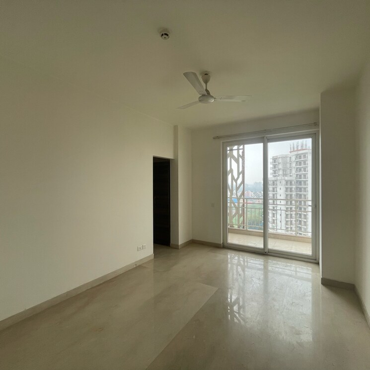 Room, puri-emerald-bay 3 Bedroom 2450 Sq.Ft. Apartment In Dhanwapur Gurgaon 9696888