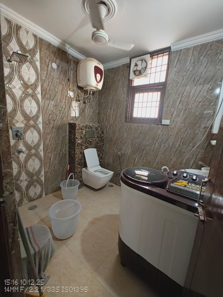 Bathroom, saket 3 Bedroom 1025 Sq.Ft. Builder Floor In Saket Delhi 9696895
