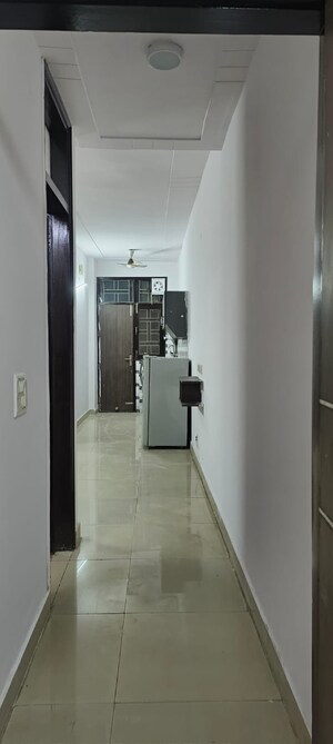 Building Lobby in 1 RK Builder Floor at DLF City Phase III, Sector 24 – for Rent