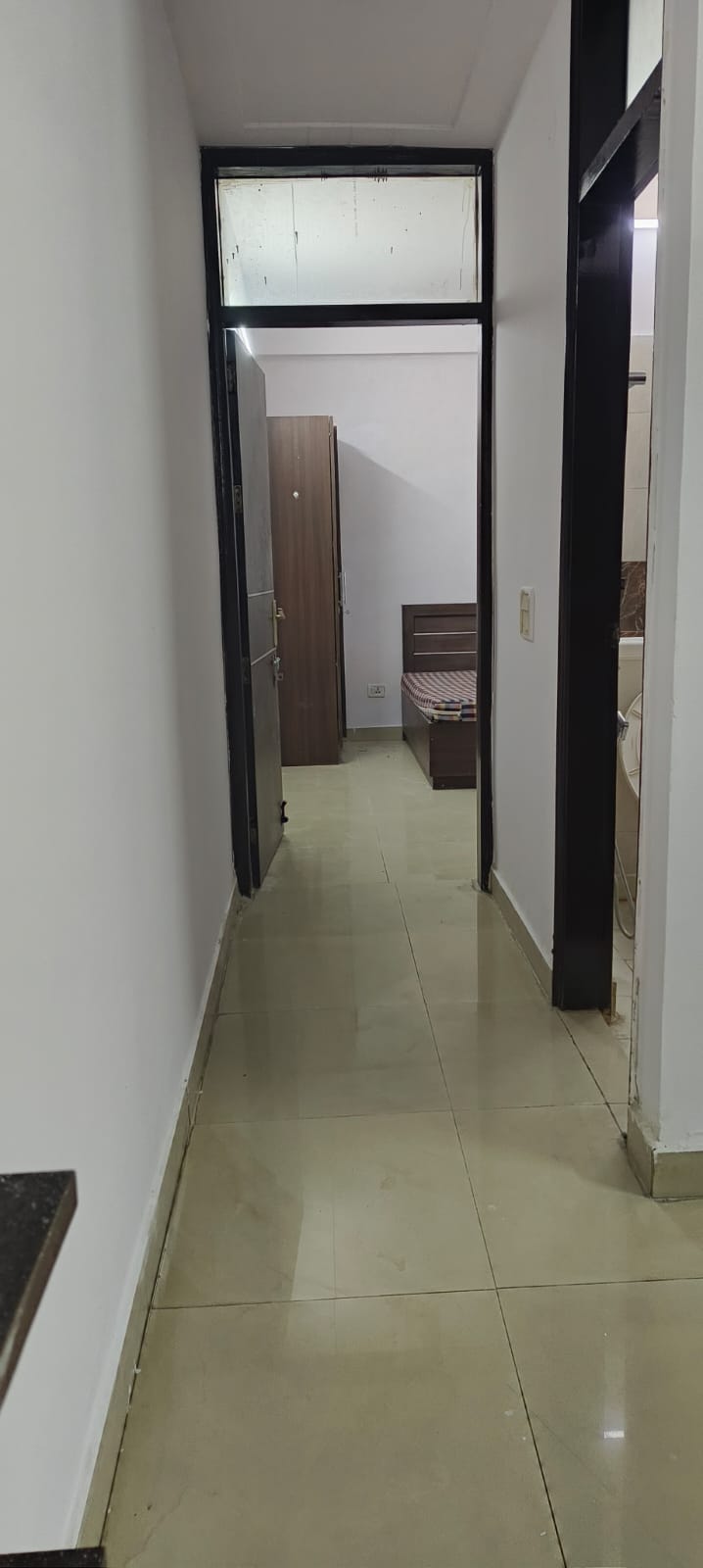 1 RkBuilder Floor For Rent in DLF City Phase III