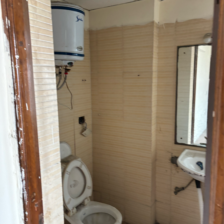 Bathroom, gardenia-grace 3.5 Bedroom 1750 Sq.Ft. Apartment In Sector 61 Noida 9696912