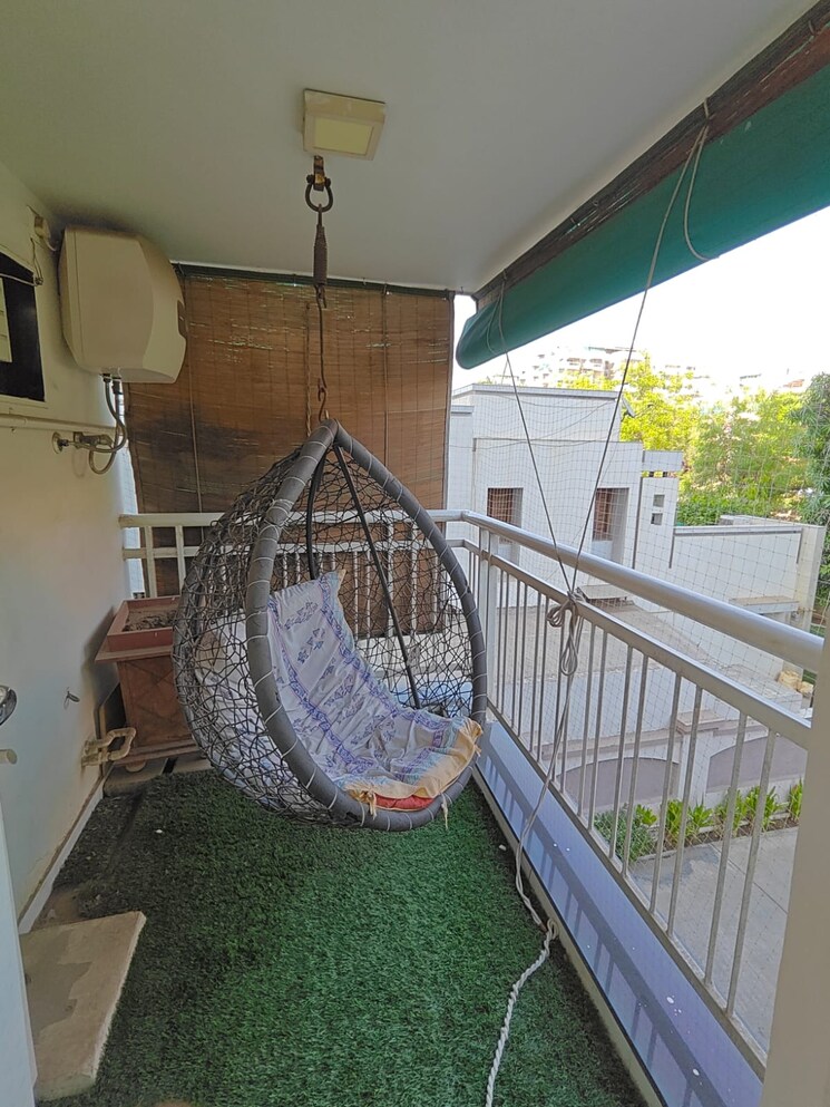 Balcony, bodakdev 4 Bedroom 2800 Sq.Ft. Apartment In Bodakdev Ahmedabad 9696955