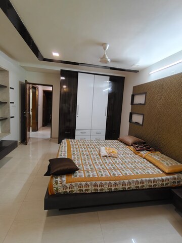 Bedroom in 4 BHK Apartment at Bodakdev – for Rent