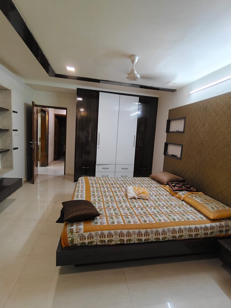 Bedroom, bodakdev 4 Bedroom 2800 Sq.Ft. Apartment In Bodakdev Ahmedabad 9696955