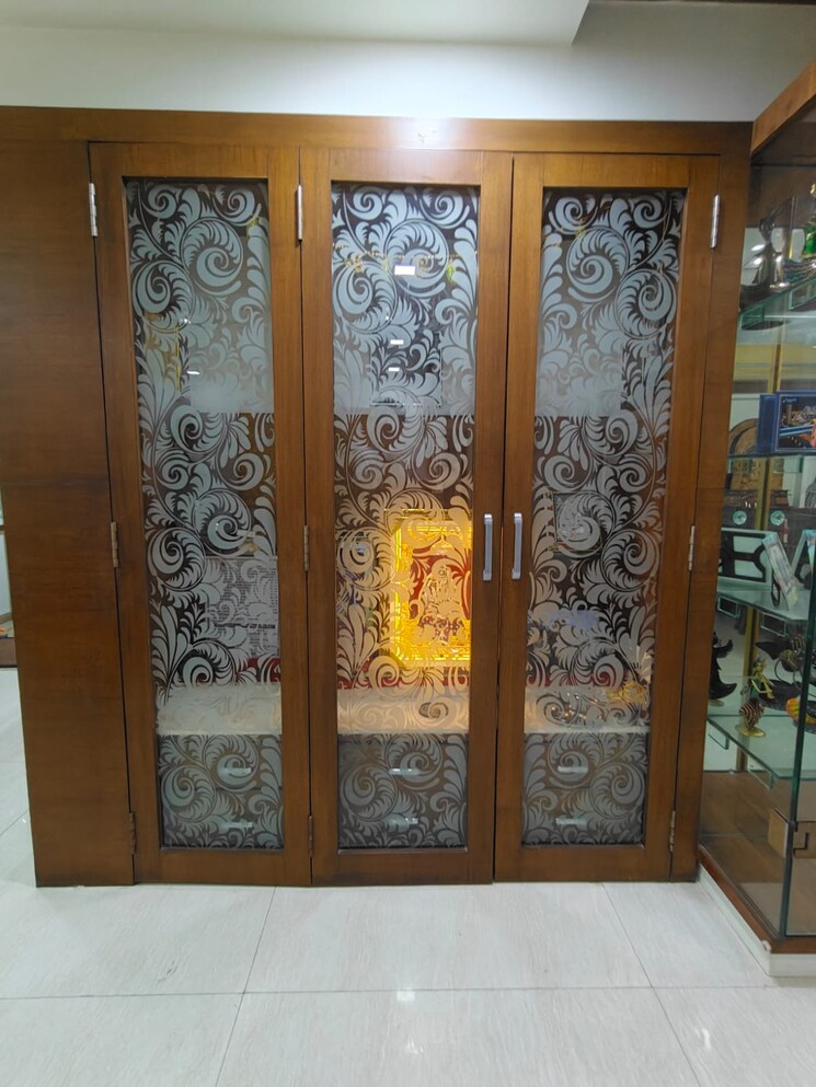 Room, bodakdev 4 Bedroom 2800 Sq.Ft. Apartment In Bodakdev Ahmedabad 9696955