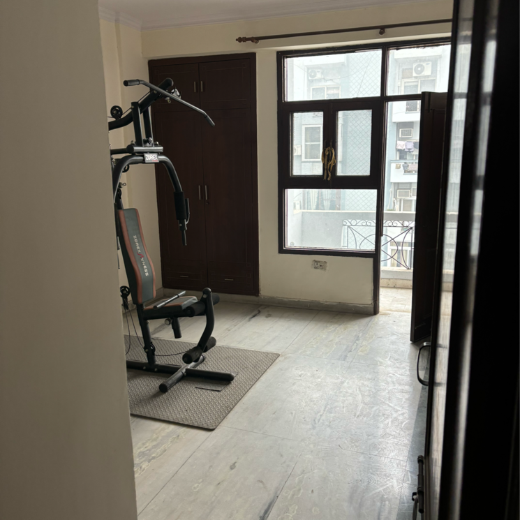  Parking, mahagun-manor 3 Bedroom 1750 Sq.Ft. Independent House In Sector 50 Noida 9696925