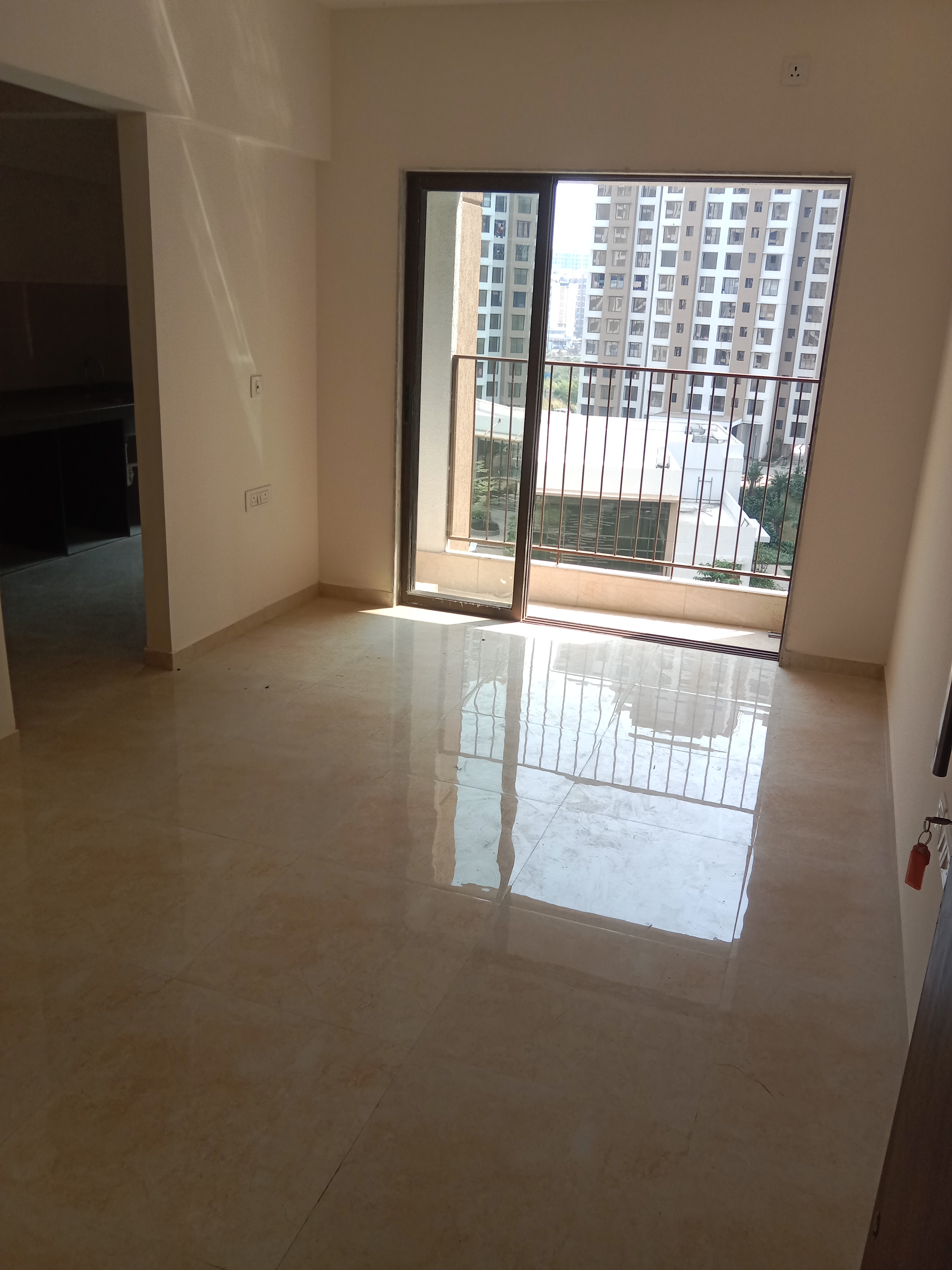 1 BHK Apartment For Rent in Sunteck West World