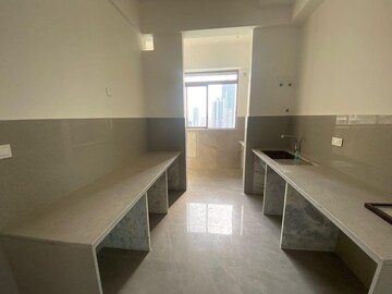 Building Lobby in 4 BHK Apartment at Prestige Jasdan Classic, Mahalaxmi – for Rent