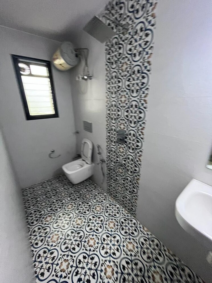 Bathroom, hyde-park-galaxy 3 Bedroom 1500 Sq.Ft. Apartment In Manpada Thane 9696933