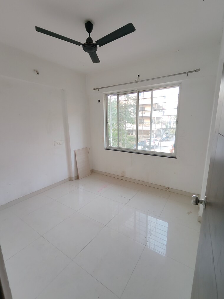 Room, chandan nagar 2 Bedroom 800 Sq.Ft. Apartment In Chandan Nagar Pune 9696946