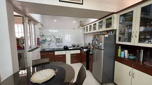 Team Area in 2 BHK Apartment at Viman Nagar – for Rent