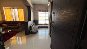 Parking in 2 BHK Apartment at Viman Nagar – for Rent