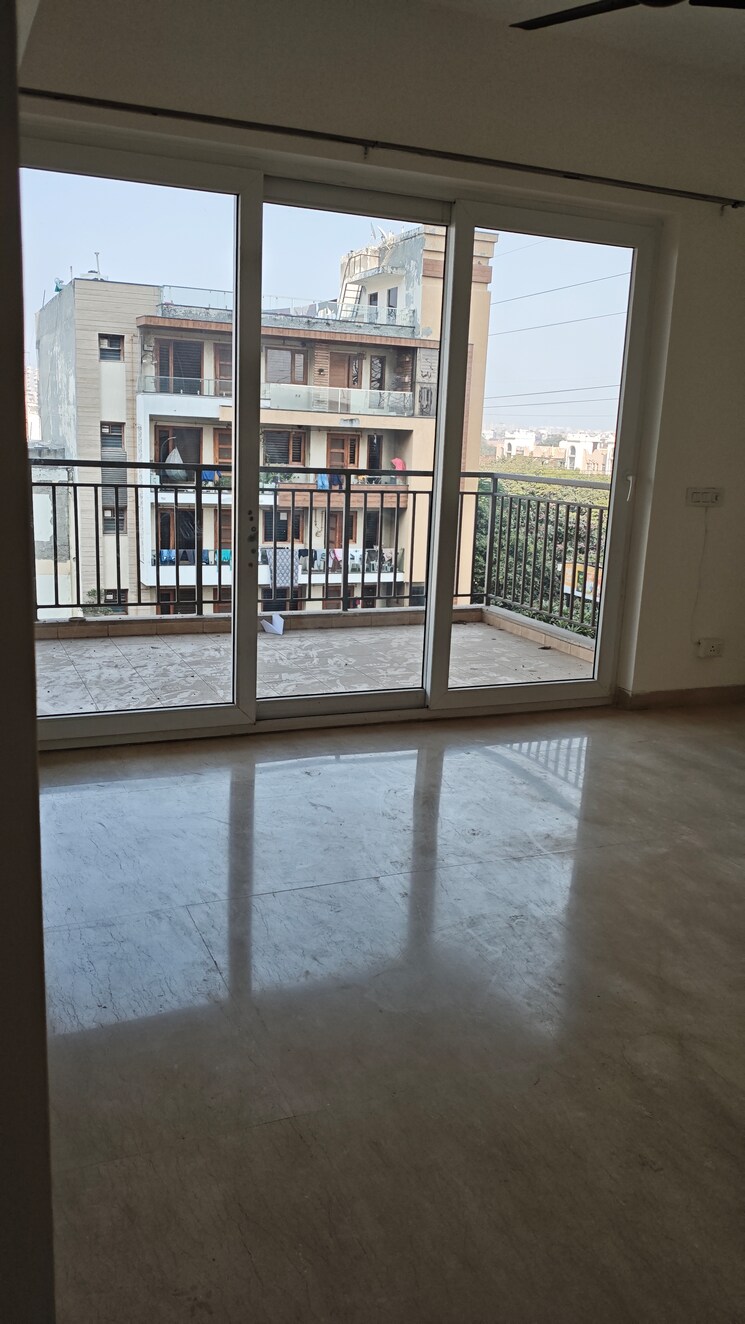 Room, puri-anand-villas-phase-ii 3 Bedroom 2335 Sq.Ft. Apartment In Sector 81 Faridabad 9696939