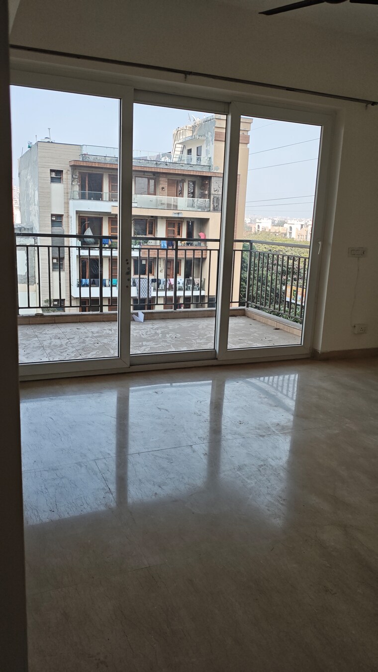 Room, puri-anand-villas-phase-ii 3 Bedroom 2335 Sq.Ft. Apartment In Sector 81 Faridabad 9696939