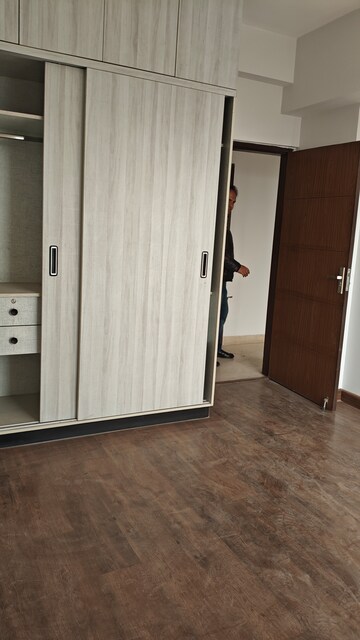 3 BHK Apartment For Rent in Puri Aanandvilas, Sector 81