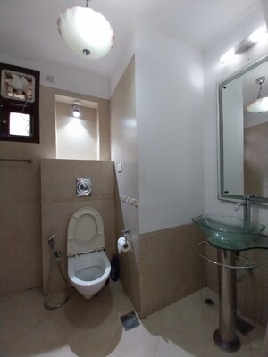 Bathroom in 3.5 BHK Apartment at Ambience Island, Sector 24 – for Sale