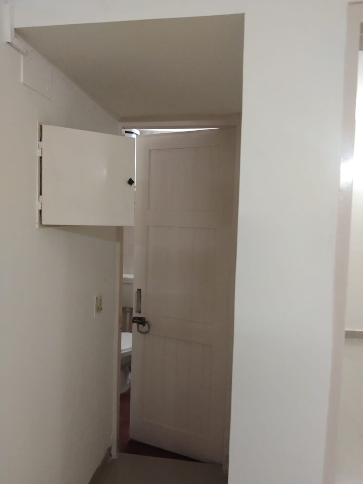 undefined, vasant kunj 3 Bedroom 1400 Sq.Ft. Apartment In Vasant Kunj Delhi 9696965