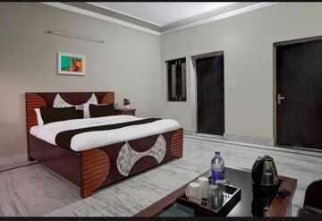 Bedroom in 2 BHK Apartment at Jaypee Greens Star Court, Jaypee Greens – for Rent