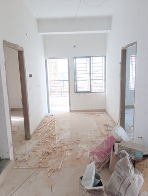 Room in 3 BHK Builder Floor at 6 Mile – for Sale
