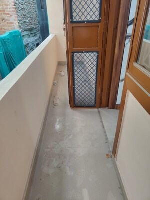 Balcony in 3 BHK Builder Floor at Igi Airport Area – for Rent