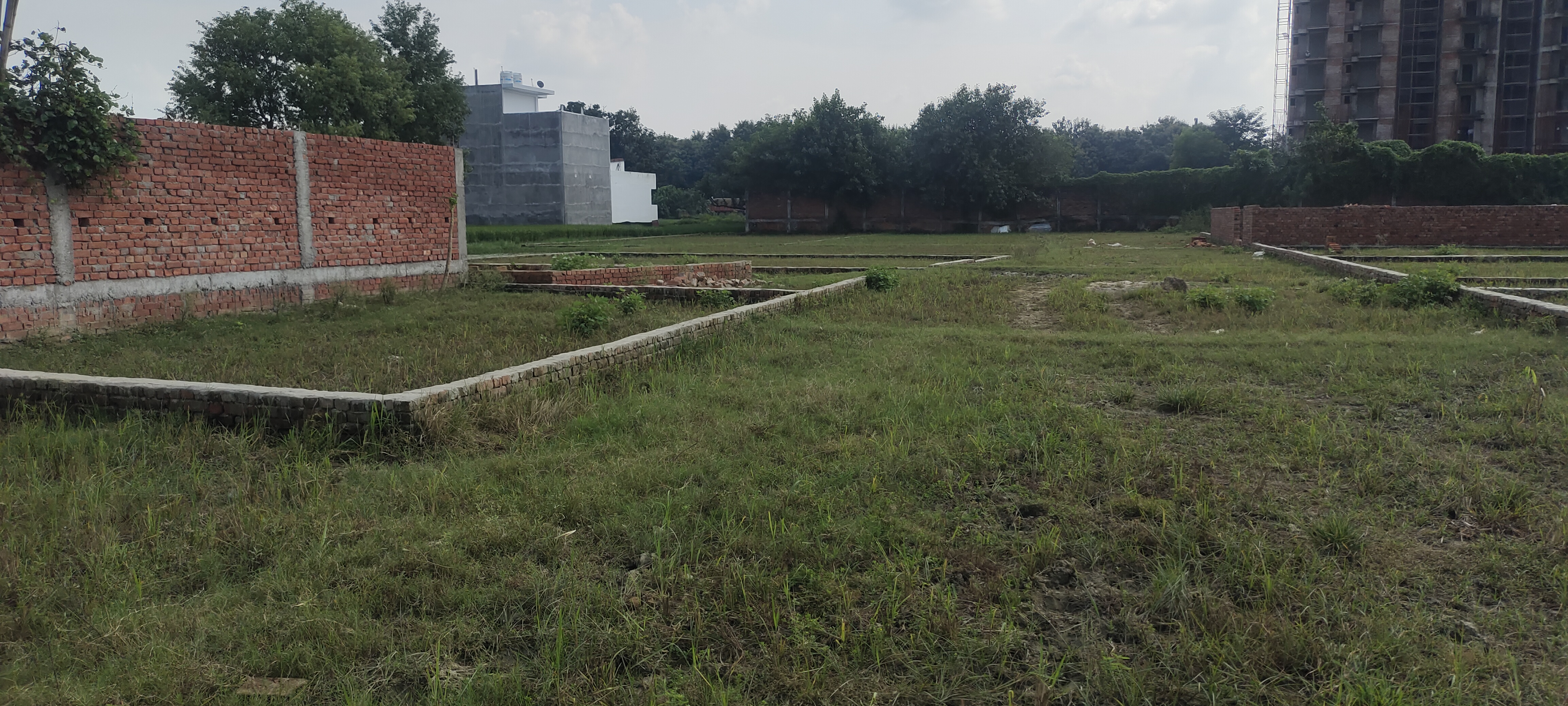 Plot For Sale in Rohaniya Gangapur Road 